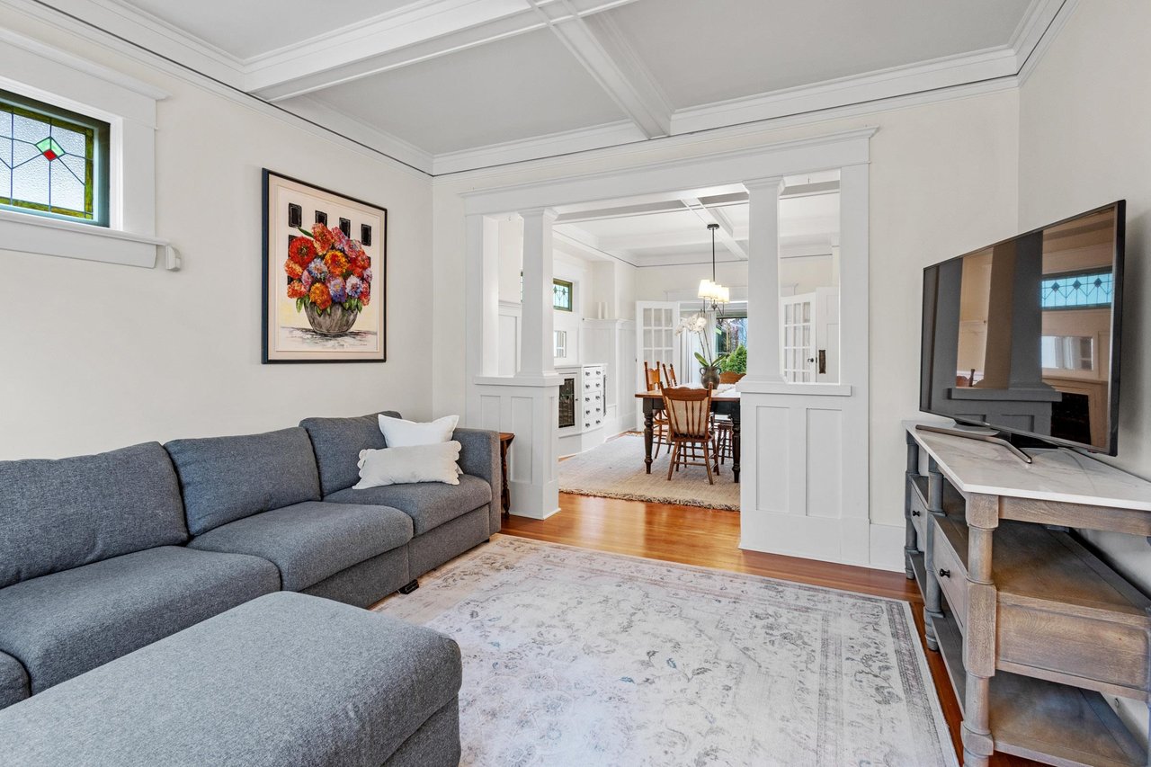 770 E 24th Ave