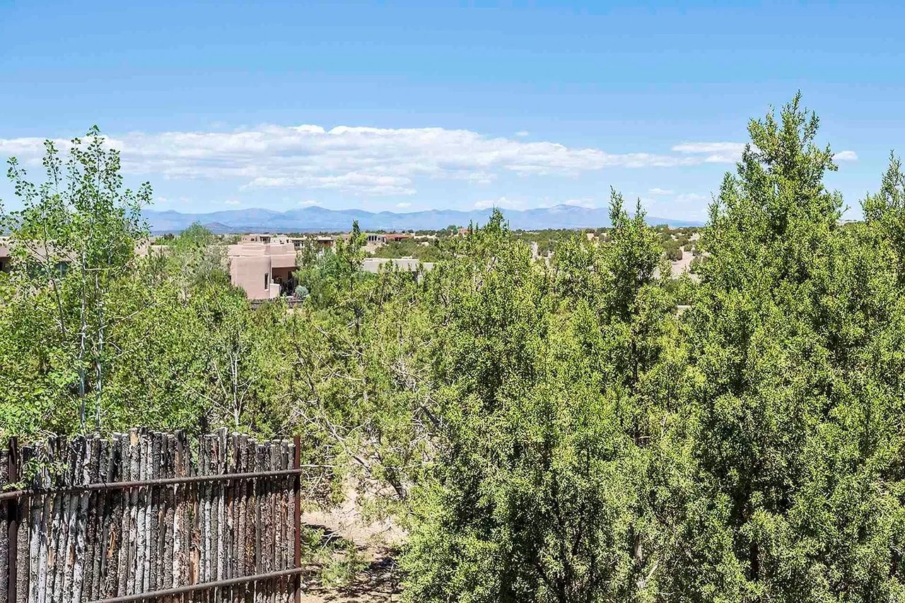 11 Altura Rd