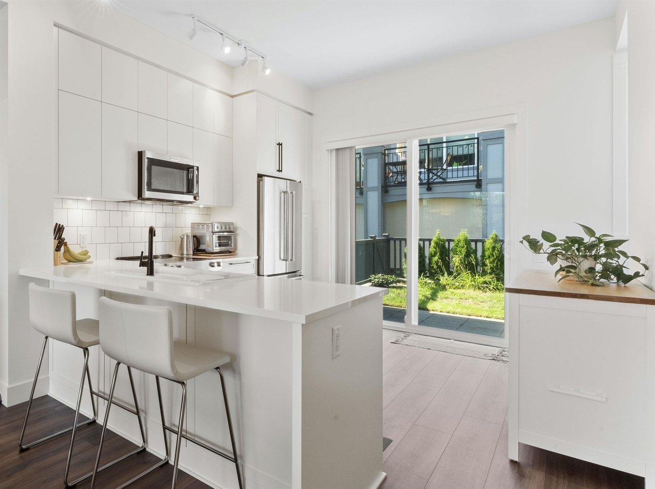 99-3552 Victoria Dr