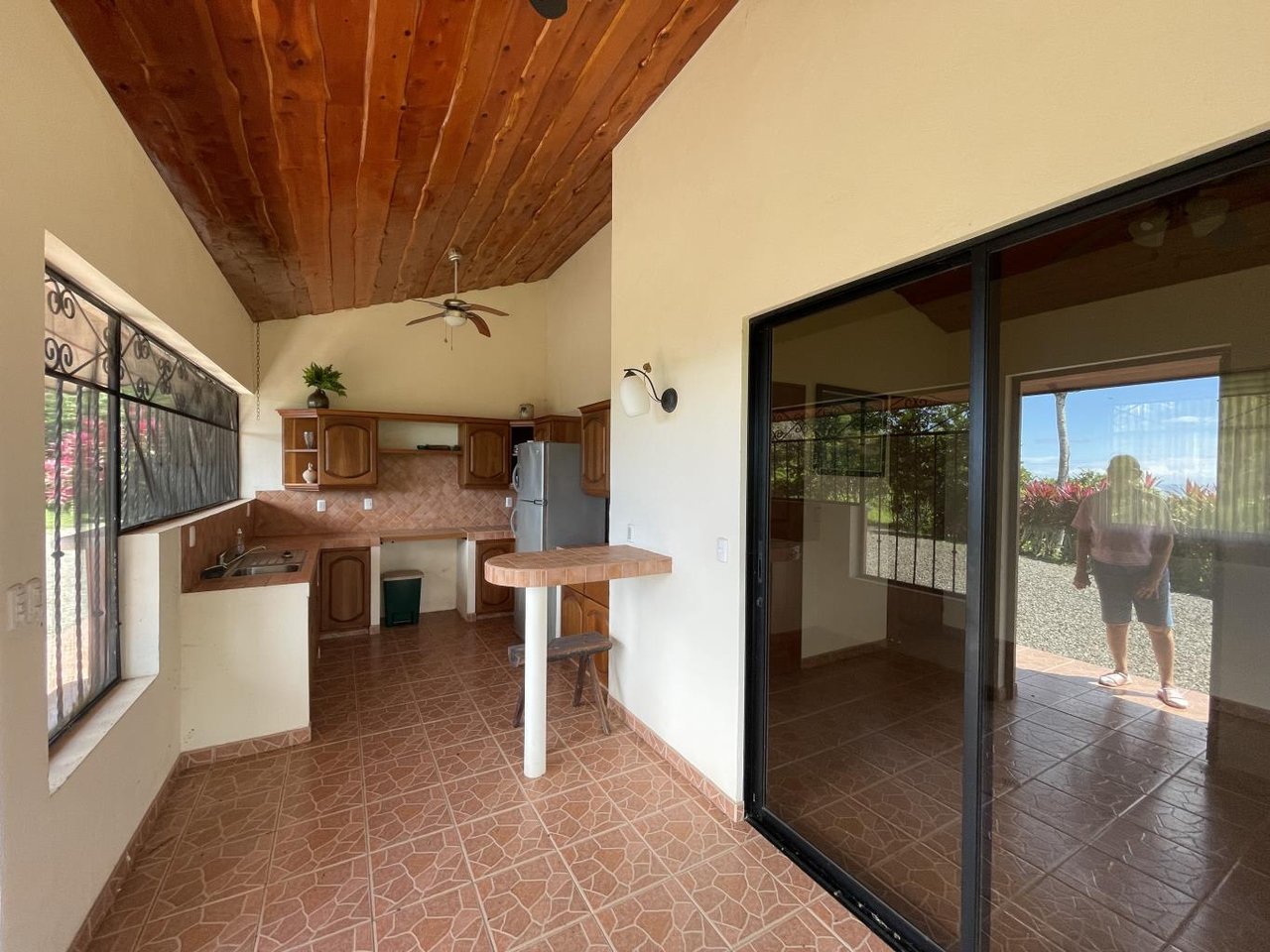 5.2 Acres, 2 Bedroom Home With 60 Ft Infinity Lap Pool, 1 Bedroom Guest House, Ocean View!