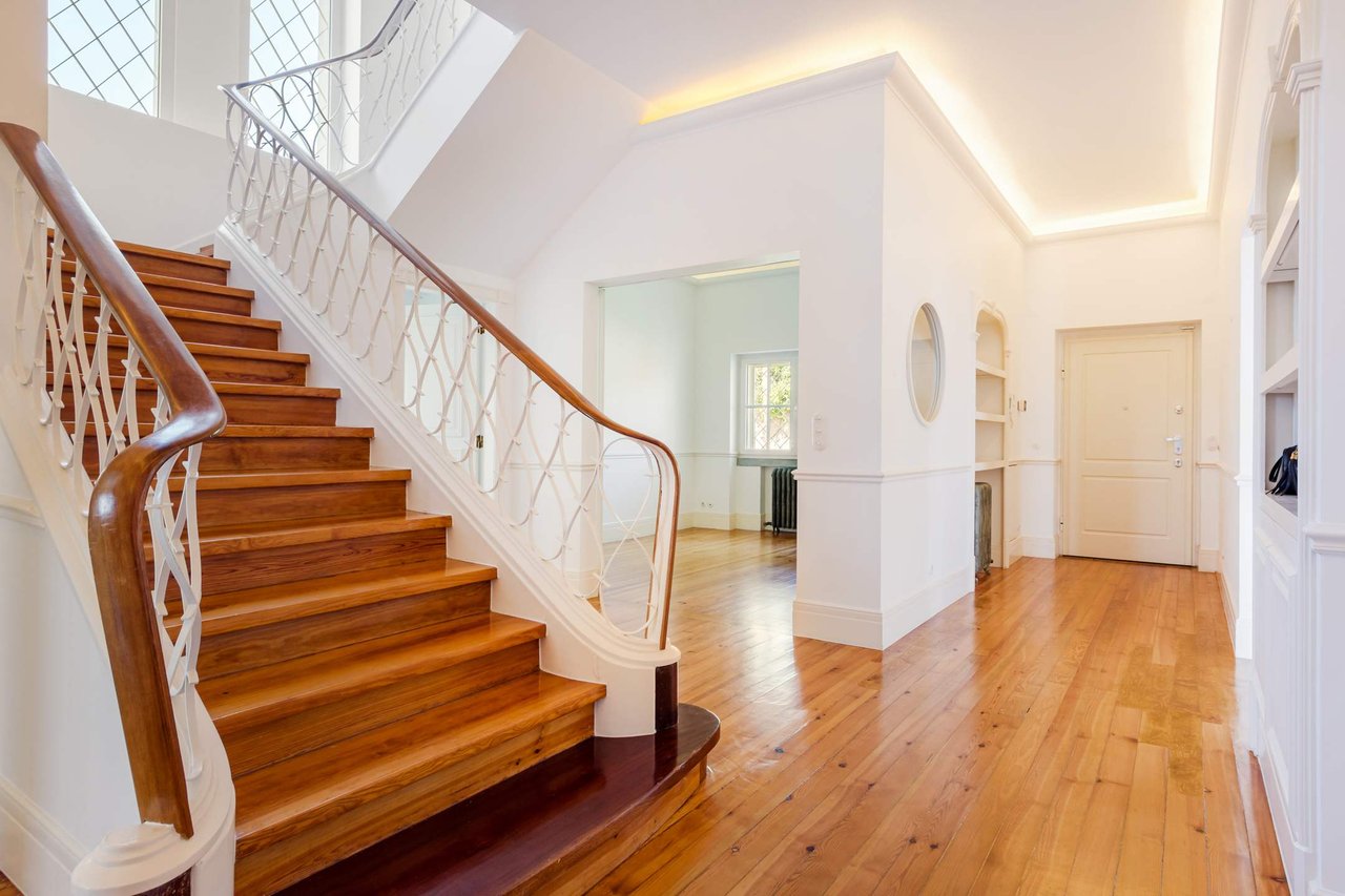 Entrance Hall - Estoril Villa with Sea Views