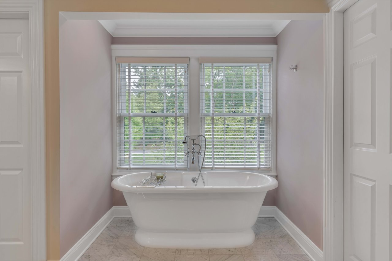 20 Van Beuren Road, Morris Township