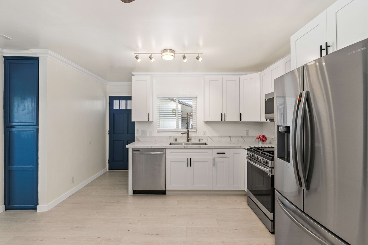 Spectacular 1 bedroom condo