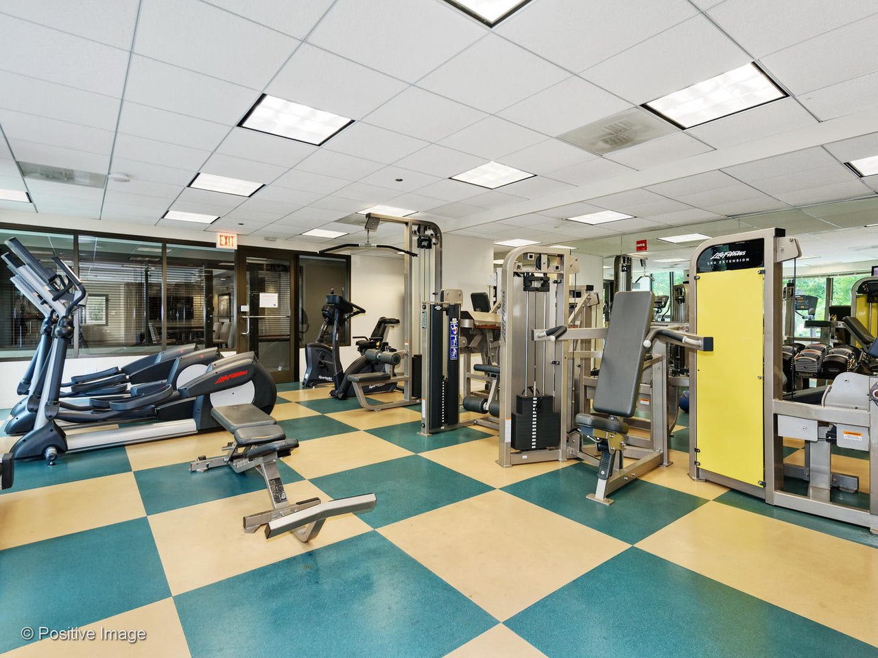 400 N Lasalle St, #2702