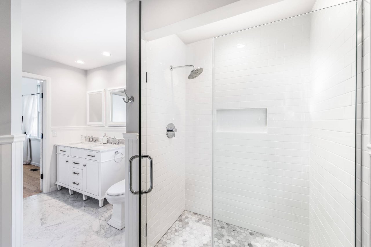 27 Ocean Pkwy, East Hampton