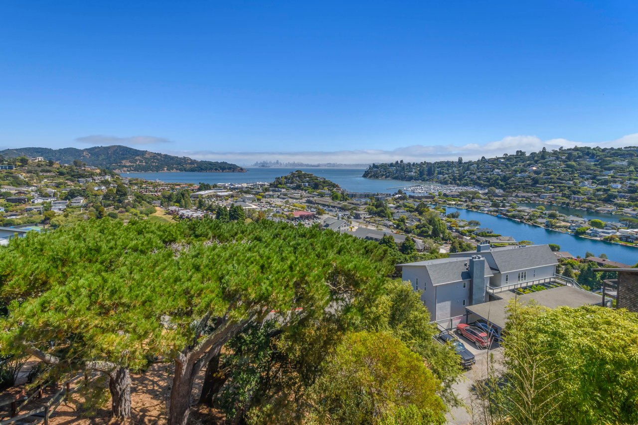 Stunning Single-Level Condo with World Class Views- Represented Seller