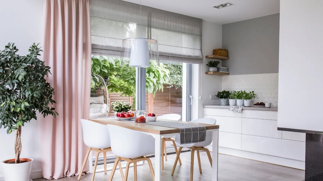 Transform Your Melbourne Florida Home with Roman Shades