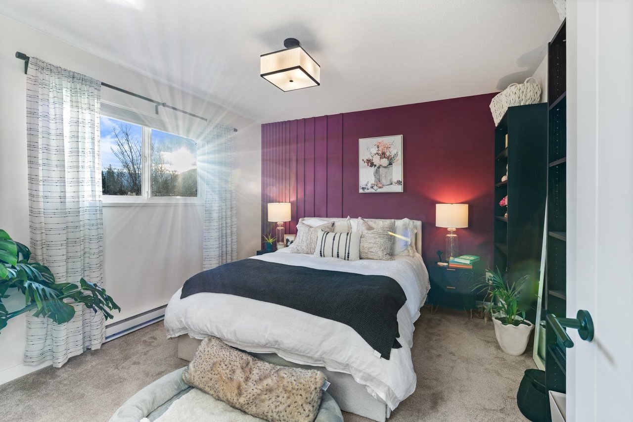 32-1821 Willow Cres