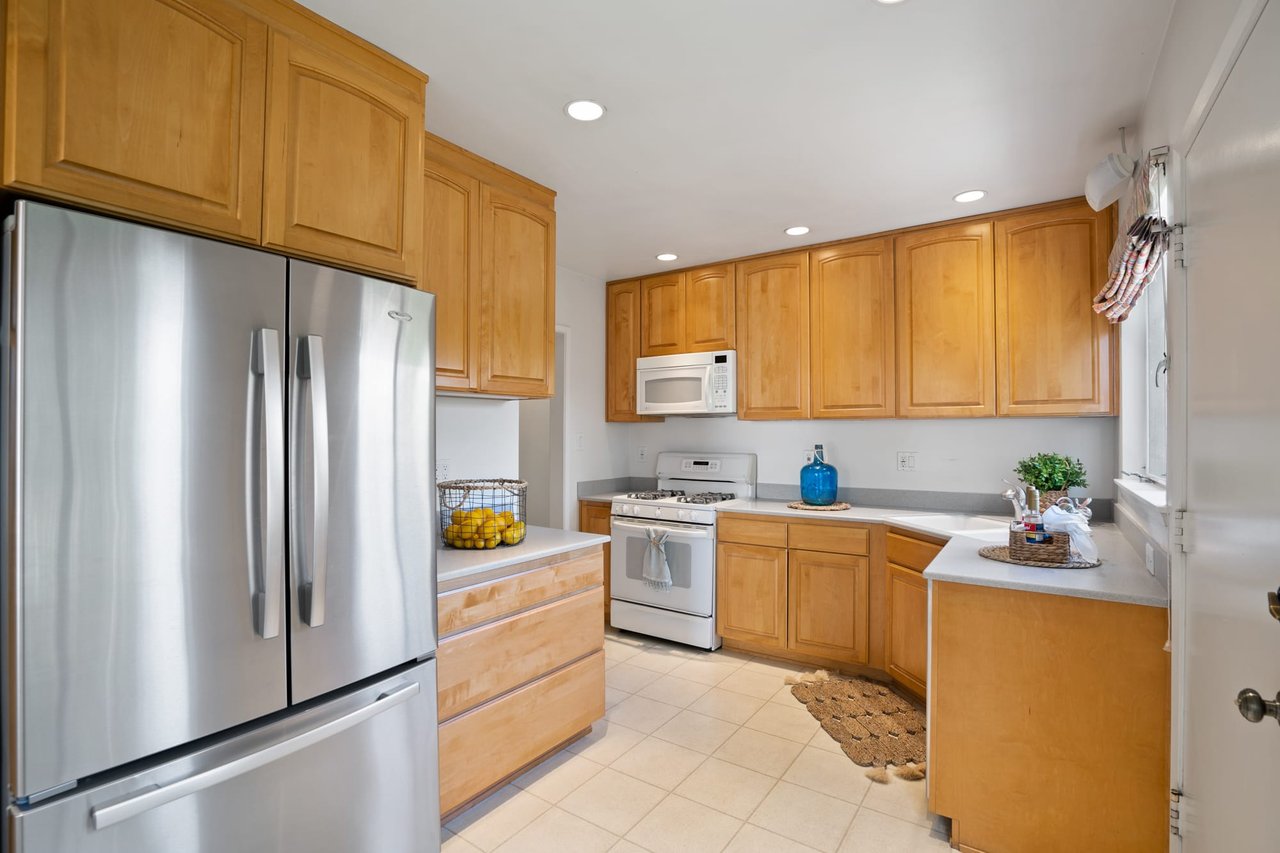New Listing in Redondo Beach $1,199,000