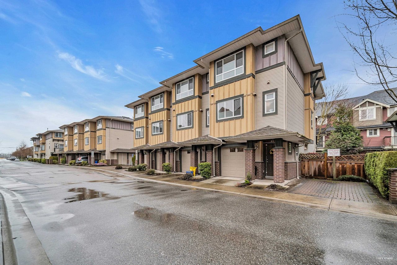 33-9440 Ferndale Rd