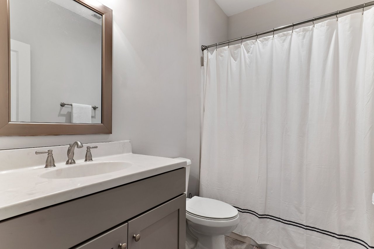 1400 Ascot Hill Terrace