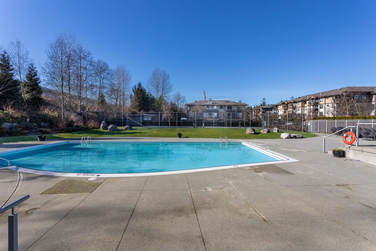 407-200 Klahanie Drive, Port Moody