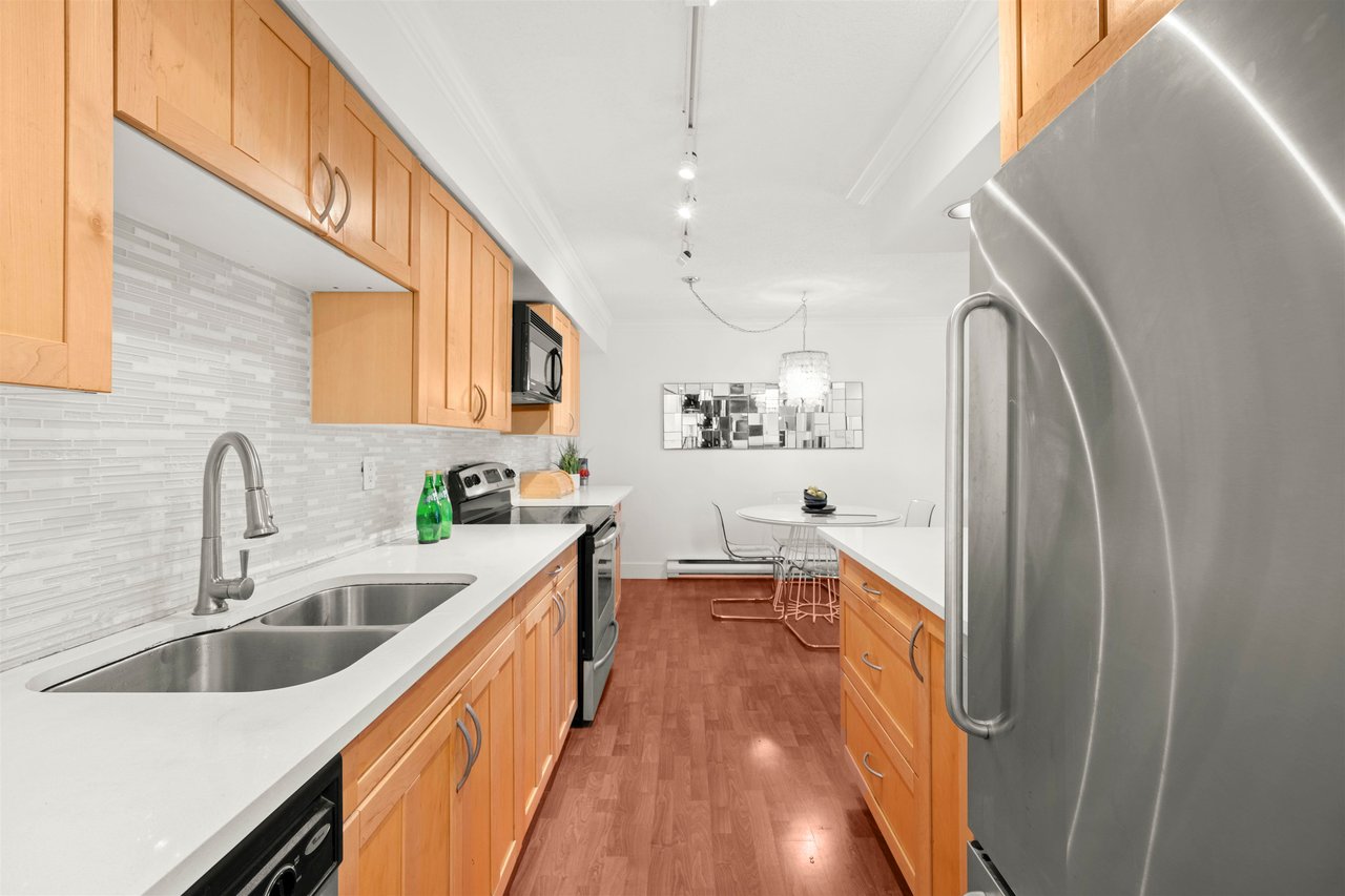 101-1827 W 3rd Ave