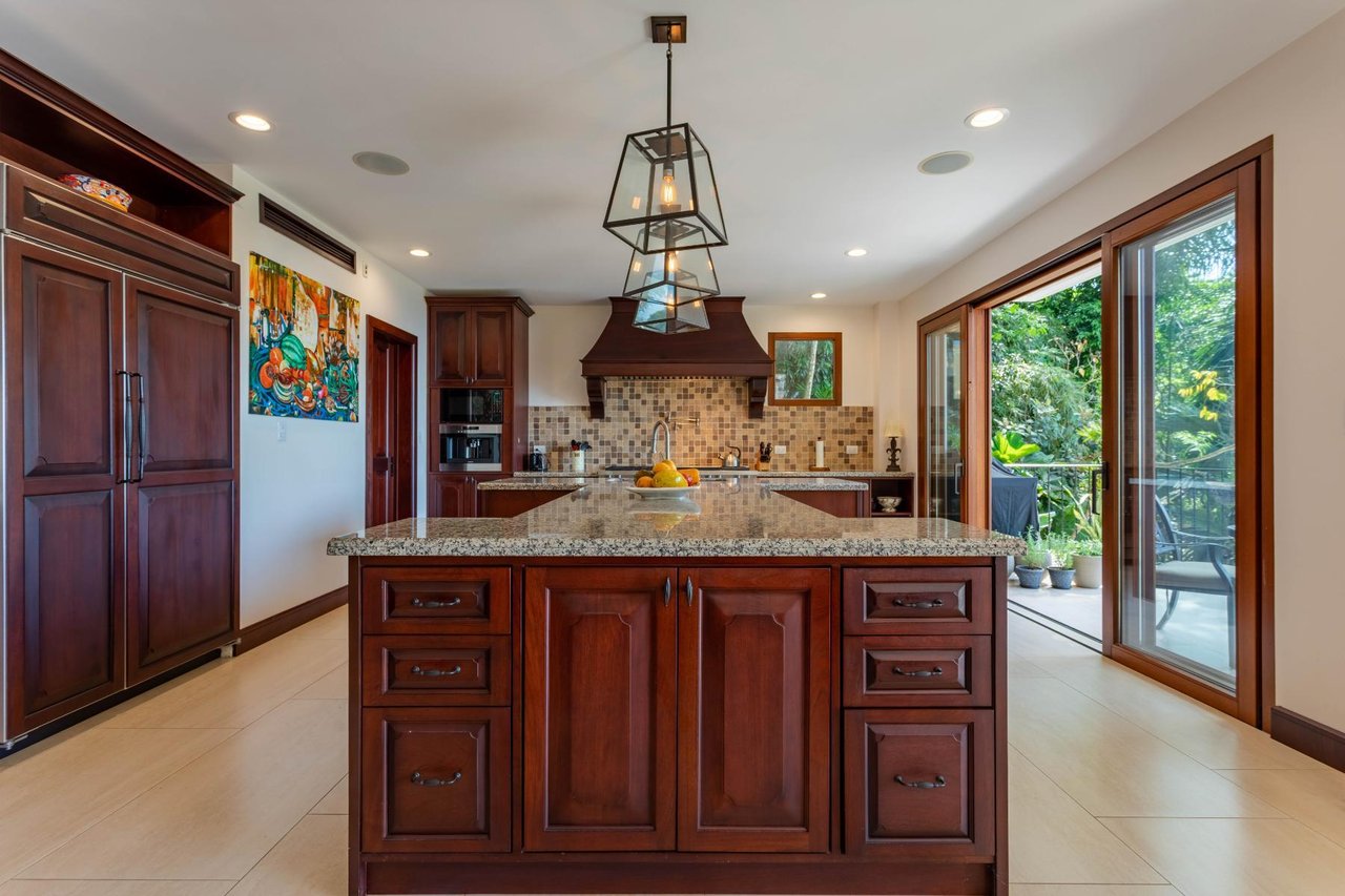 Private Ocean View Estate, Dominical, Puntarenas