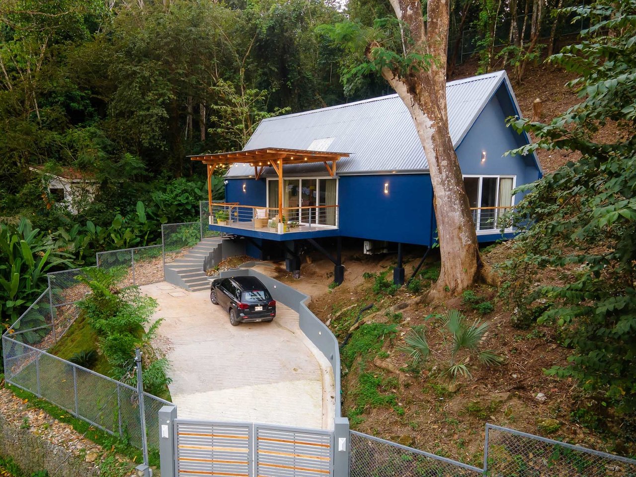 Tropical Rainforest Beach House, Manuel Antonio, Puntarenas