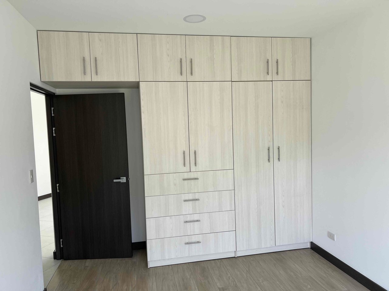 Minimalist Inner Patio Home, Curridabat, San Jose