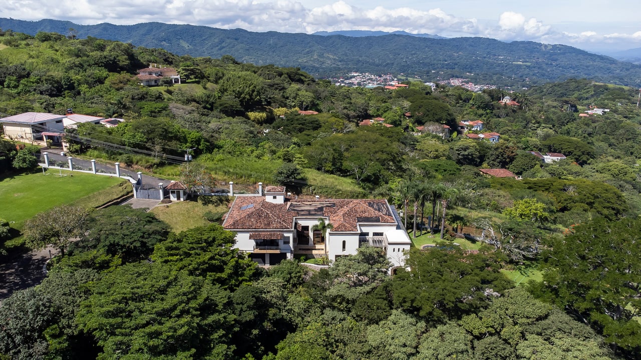 Panoramic View Mountain Estate, Ciudad Colon, San Jose