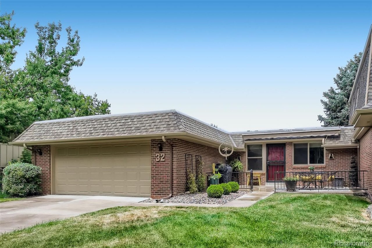 32 South Eagle Dr