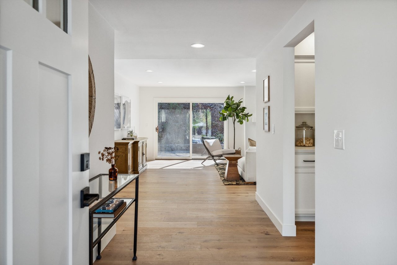 95 Broadmoor Ct, Novato, CA 94949