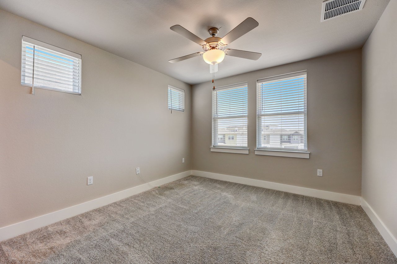 Stunning 2021 Meritage Home in Easton Park with FREE Solar Panels! Better Priced Than New Builds and Move-In Ready!