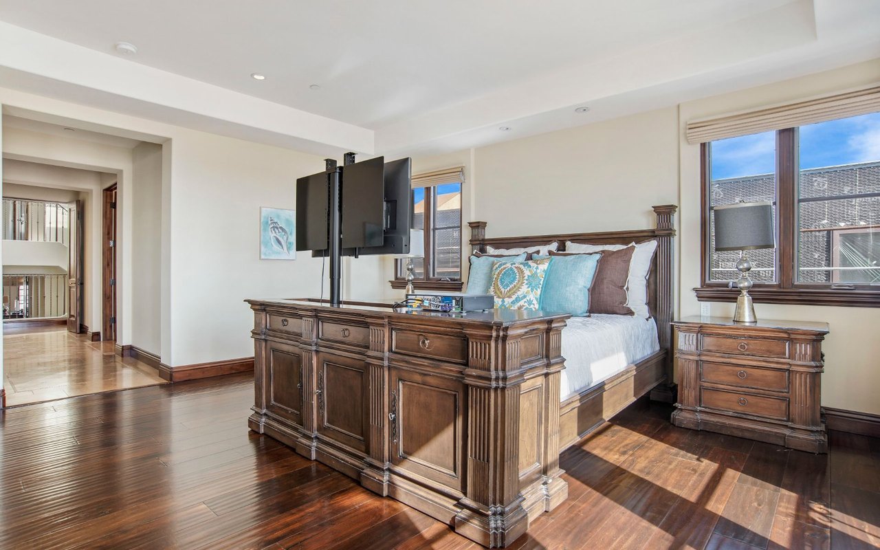 6209 Ocean Frnt