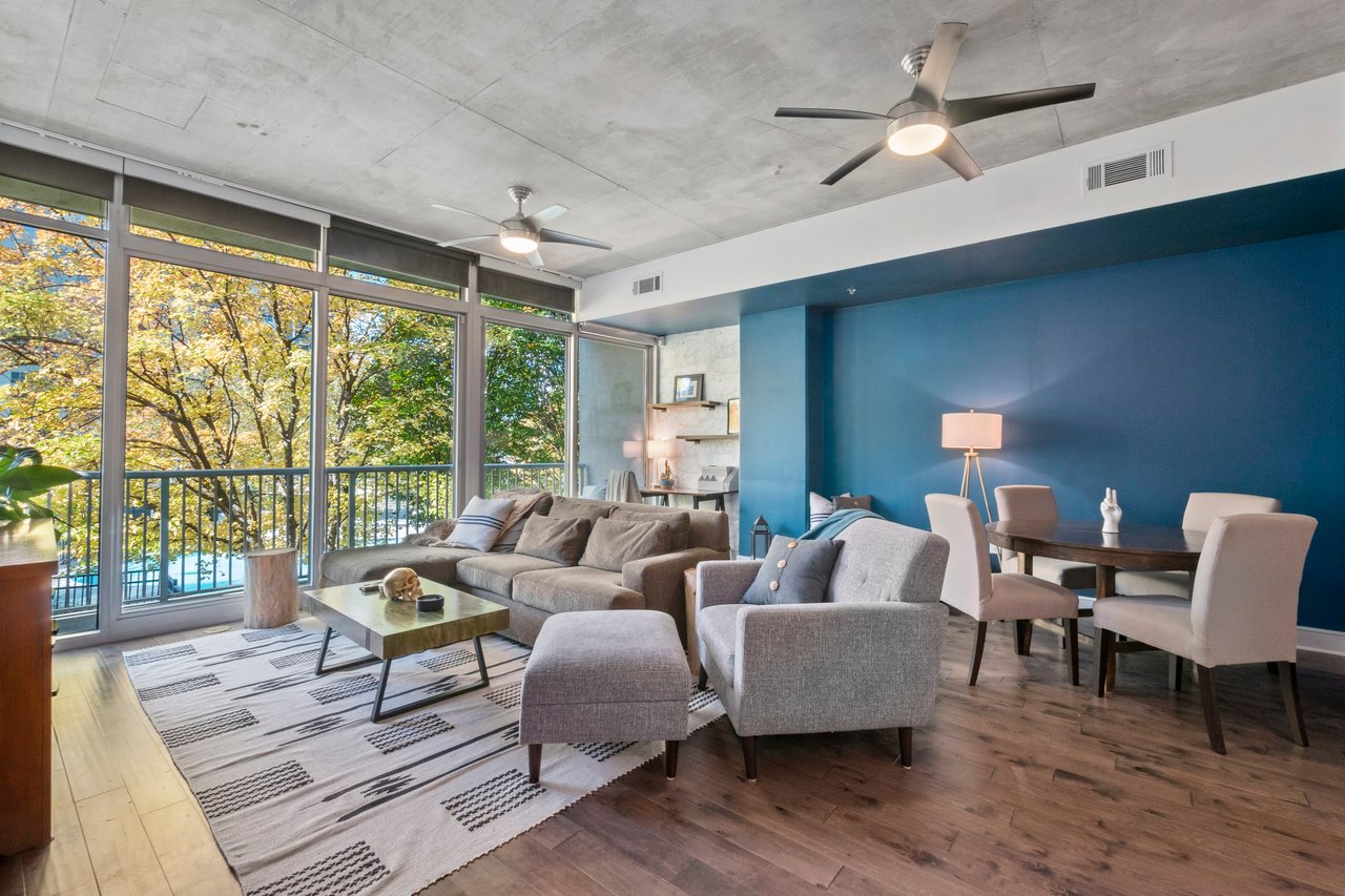 950 W Peachtree Street NW Unit: 701