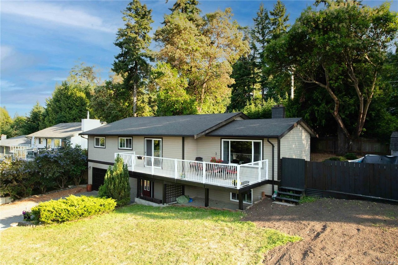 791 Cecil Blogg Dr
