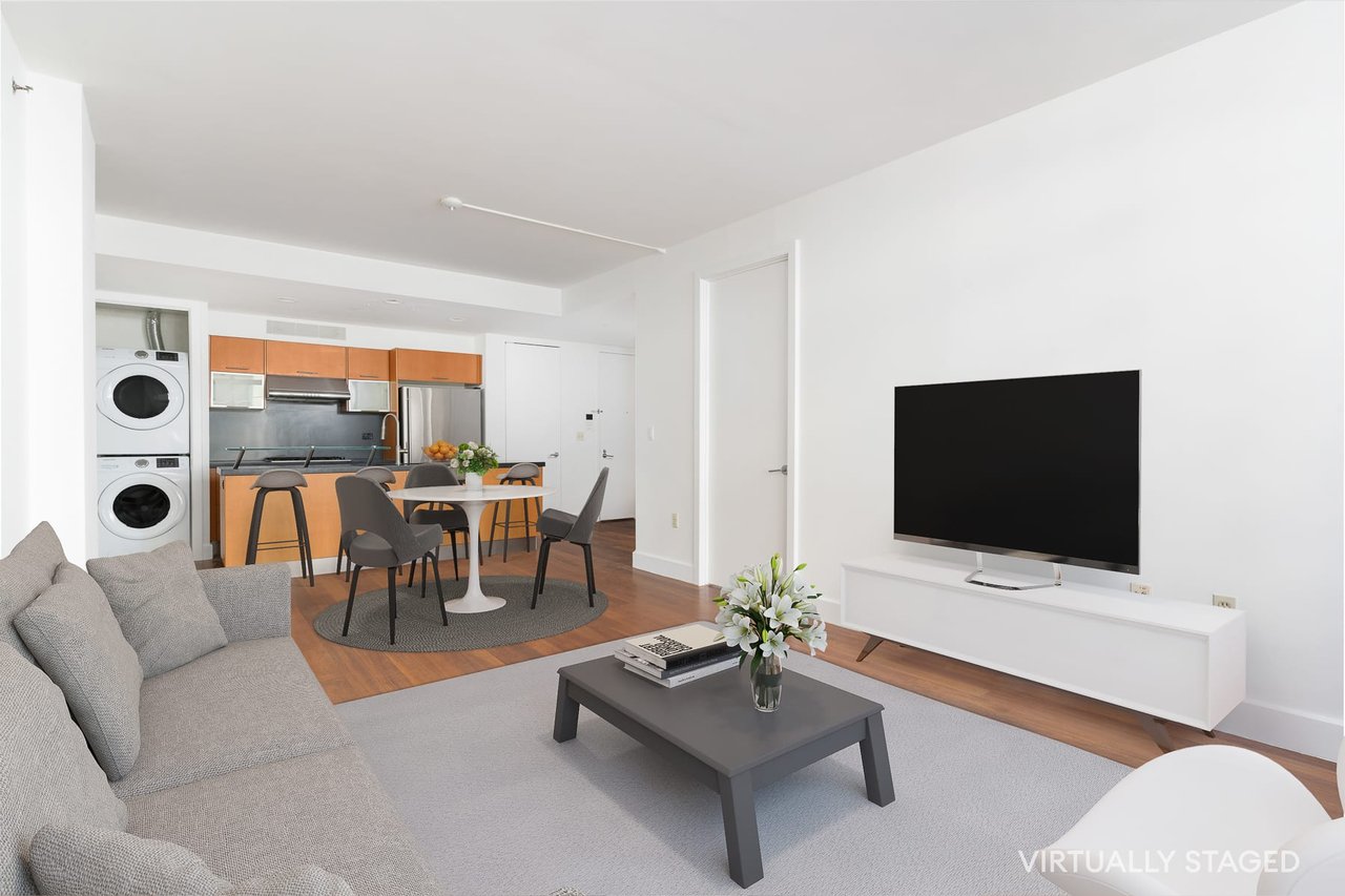 84 Front St #5C