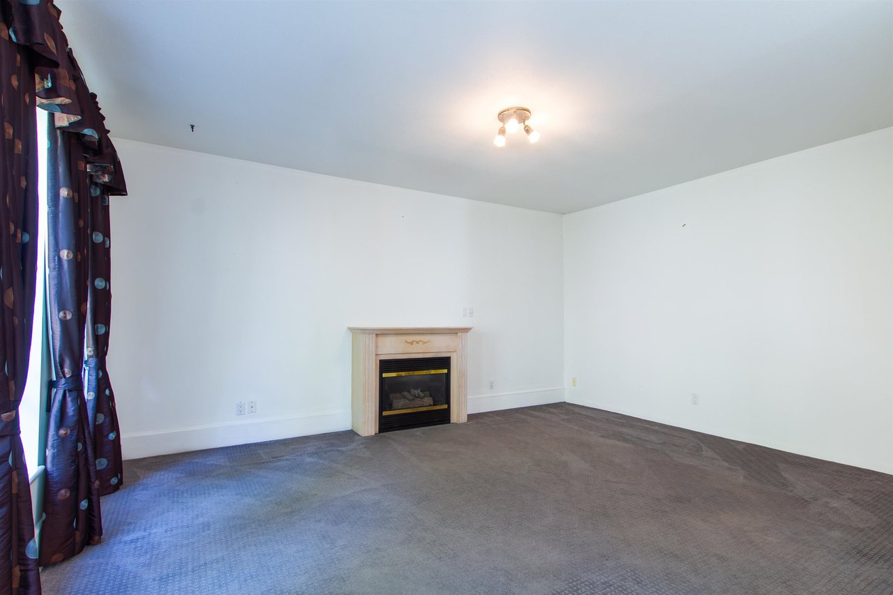 40038 Plateau Dr