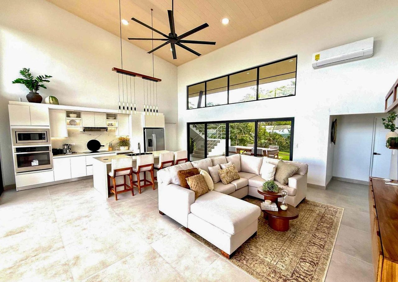 Modern Coastal View Villa, Ojochal, Puntarenas