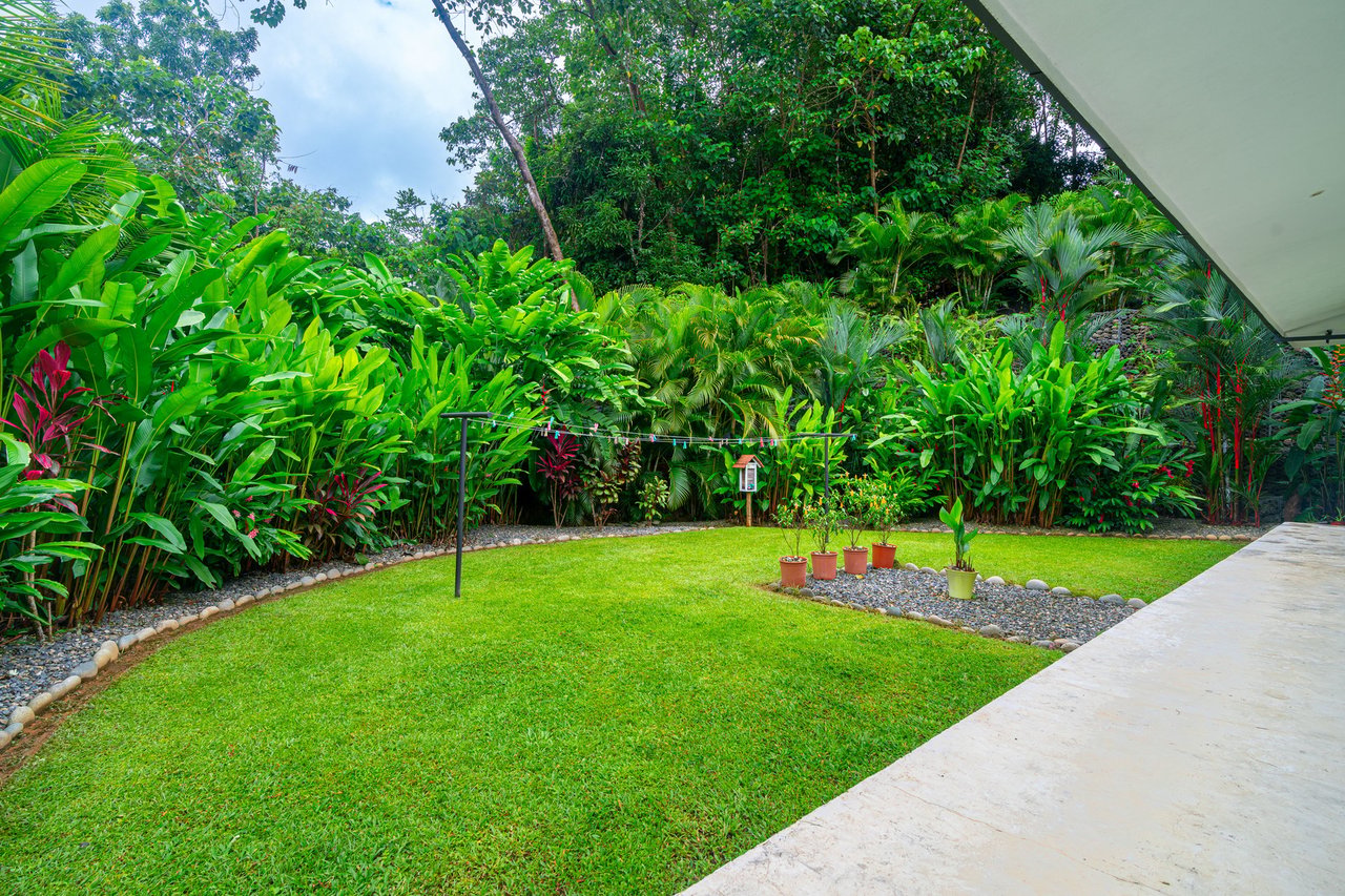 Modern Oceanview Infinity Pool Estate, Ojochal, Puntarenas