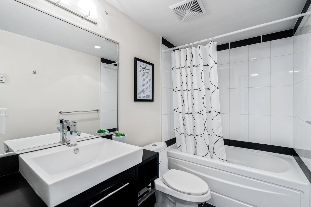 702-633 Abbott Street, Vancouver