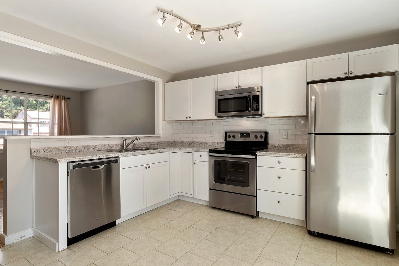 211 Carlstone Drive