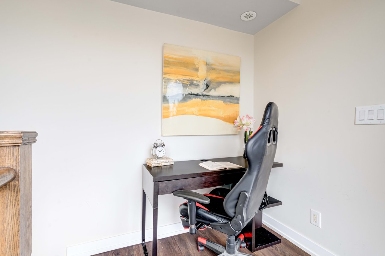 112-2 Dunsheath Way