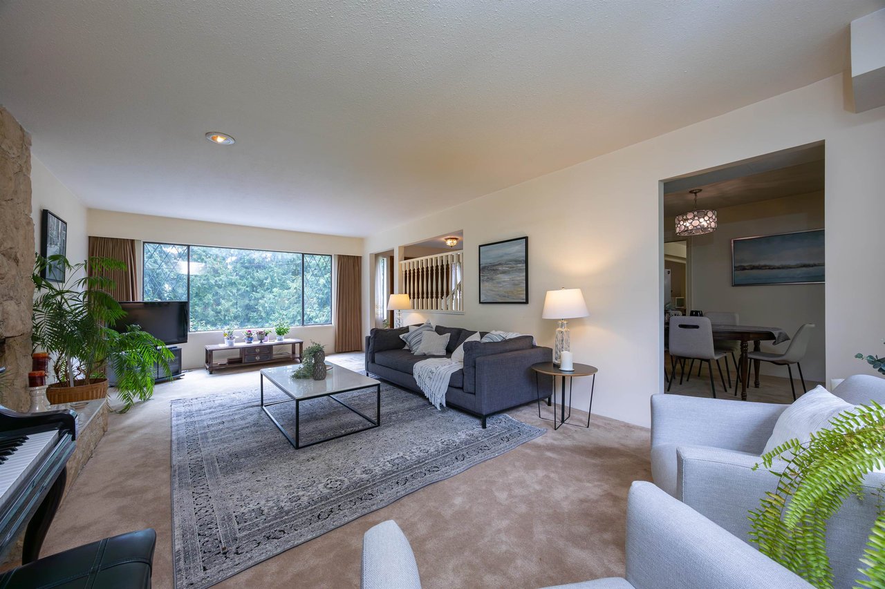 864 Wellington Dr