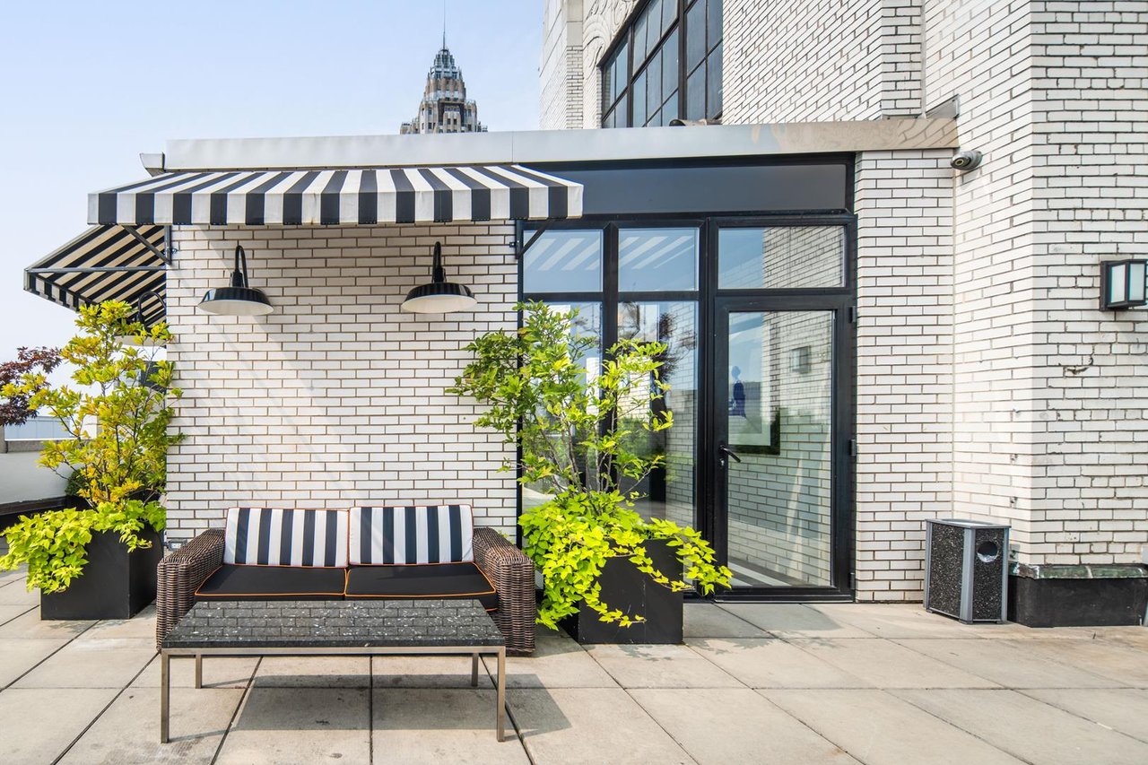 116 John Street, Apt 2808