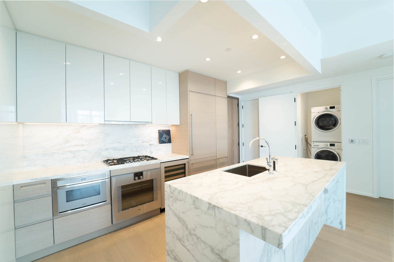 2 Waterline Square #26J