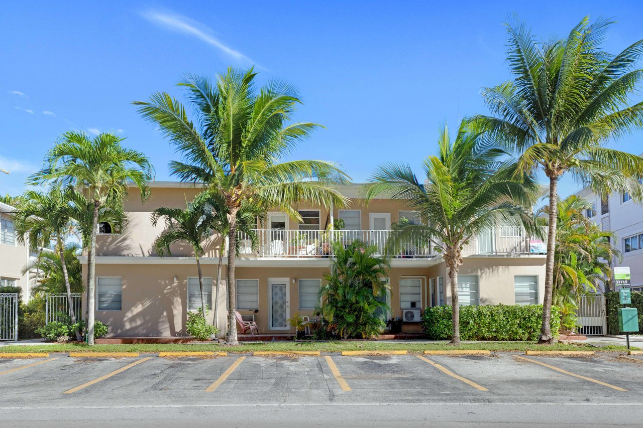 7909 East Dr Unit 204 North Bay Village 