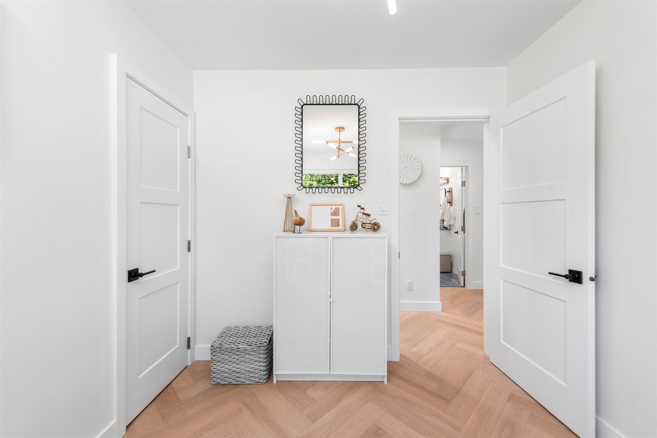 335 Seaview Drive, Port Moody