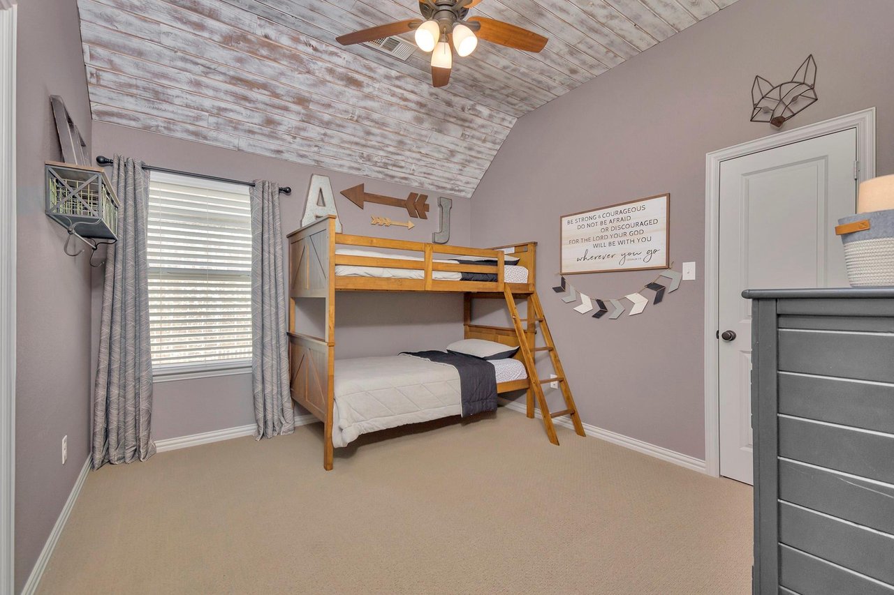 916 Champions Court
