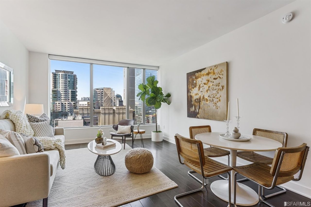 338 Main St, #17F