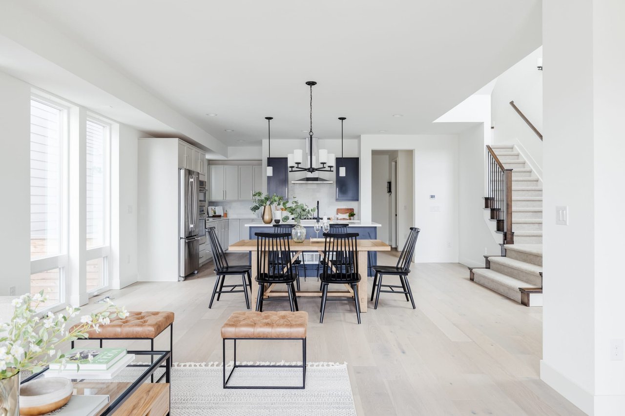 5830 Geneva St. - Just Listed