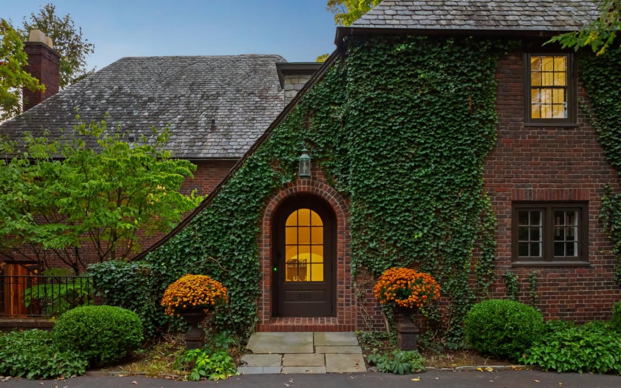 How to Boost Your Home's Curb Appeal in One Weekend