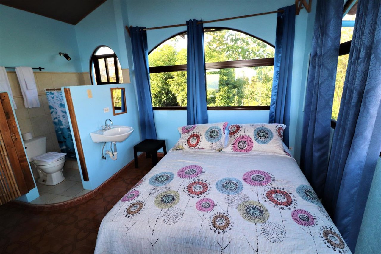 Iconic Eco-lodge With Outstanding Ocean, Sunset, and Mountain Views