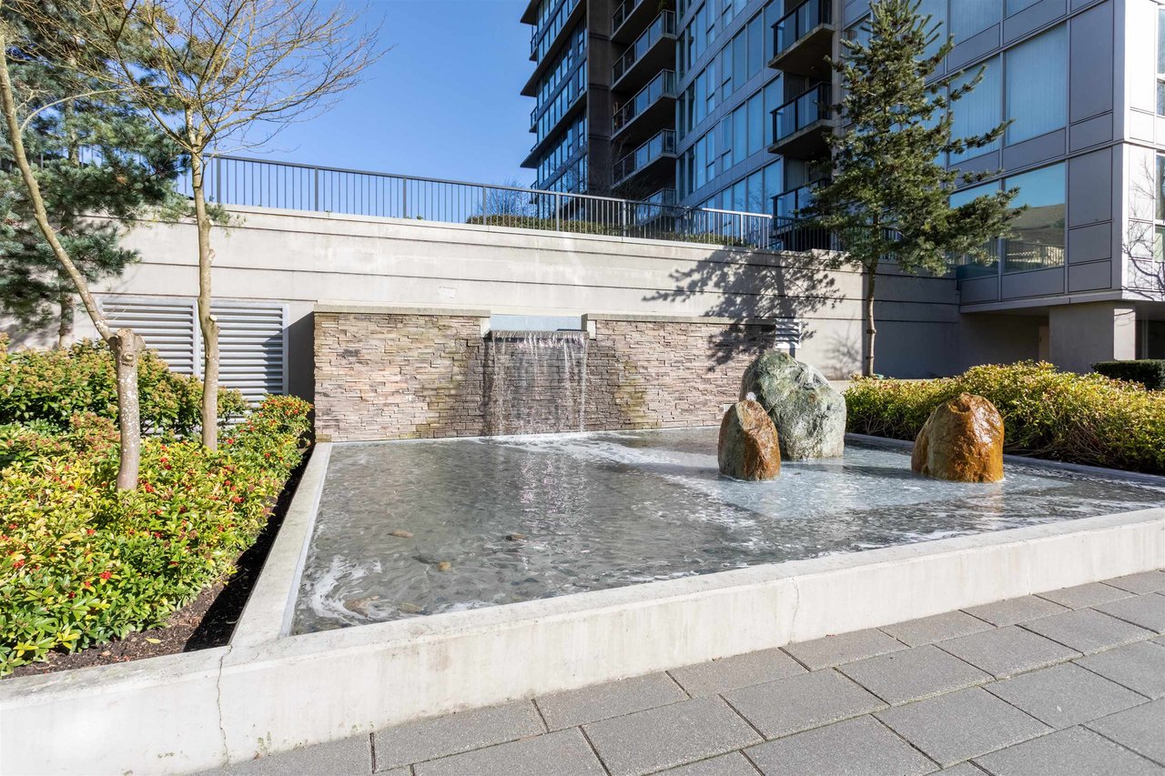 407-200 Klahanie Drive, Port Moody