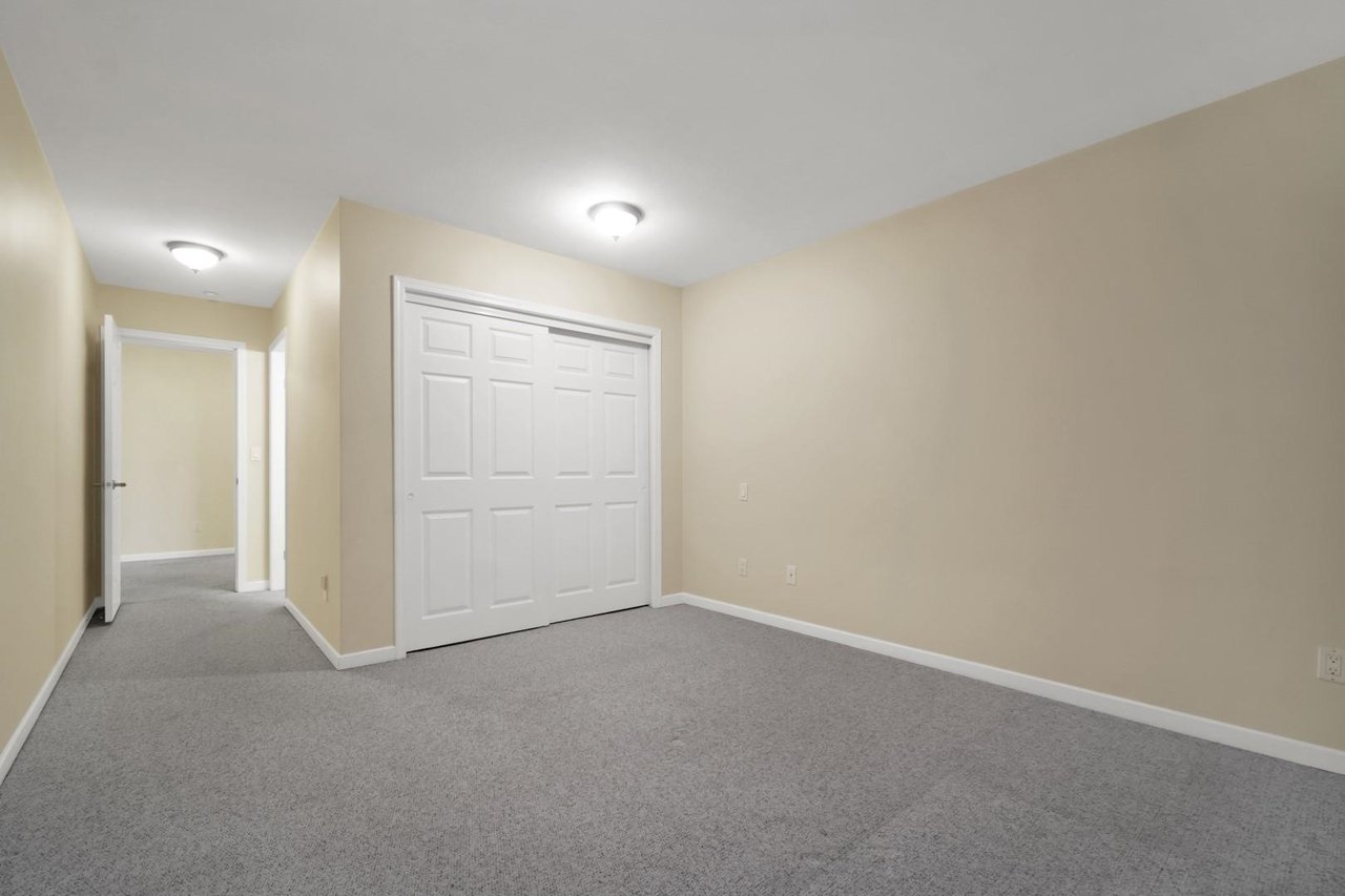 18-323 Governors Ct