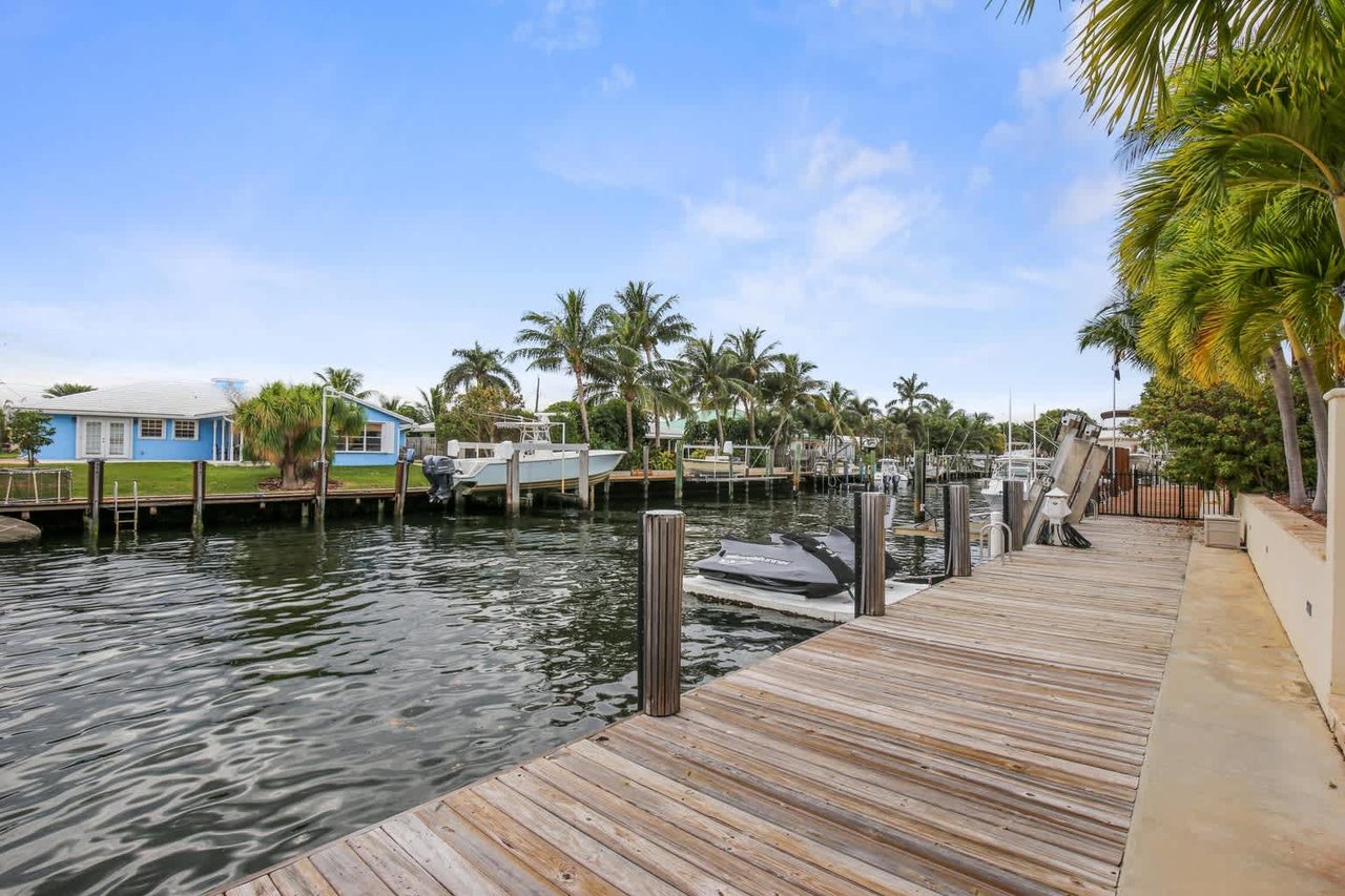 820 Ocean Inlet Dr