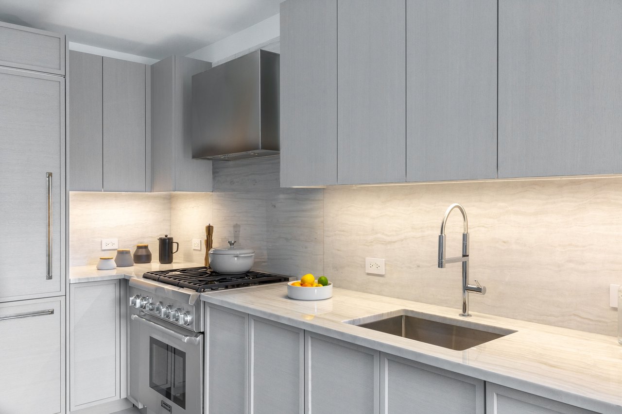 1399 Park Ave, Apt 20/21A