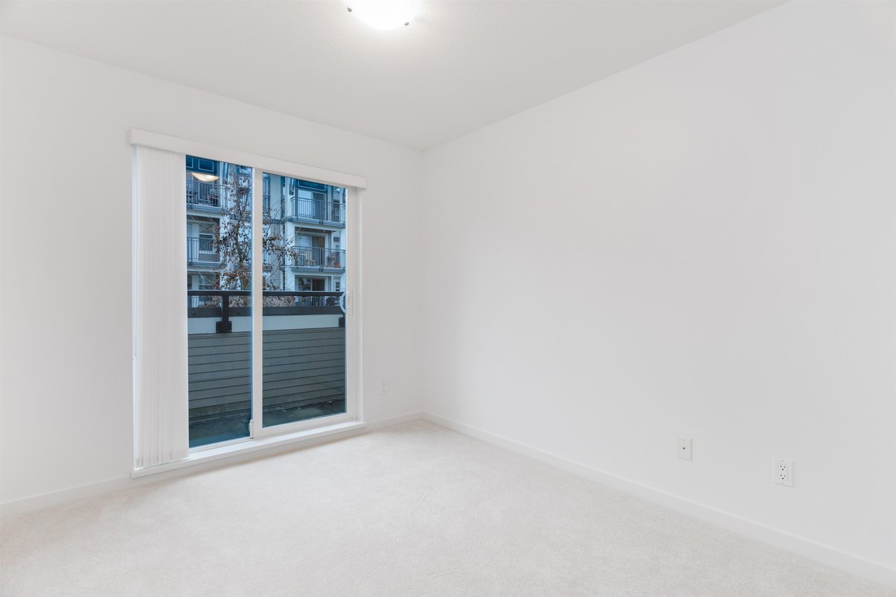310-4868 Brentwood Dr