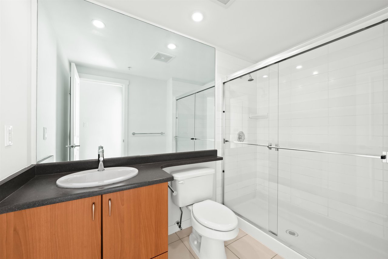 612-9266 University Cres